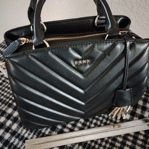 NWT DKNY Paige Satchel Handbag/Crossbody Bag Black/Gold MSRP $198.